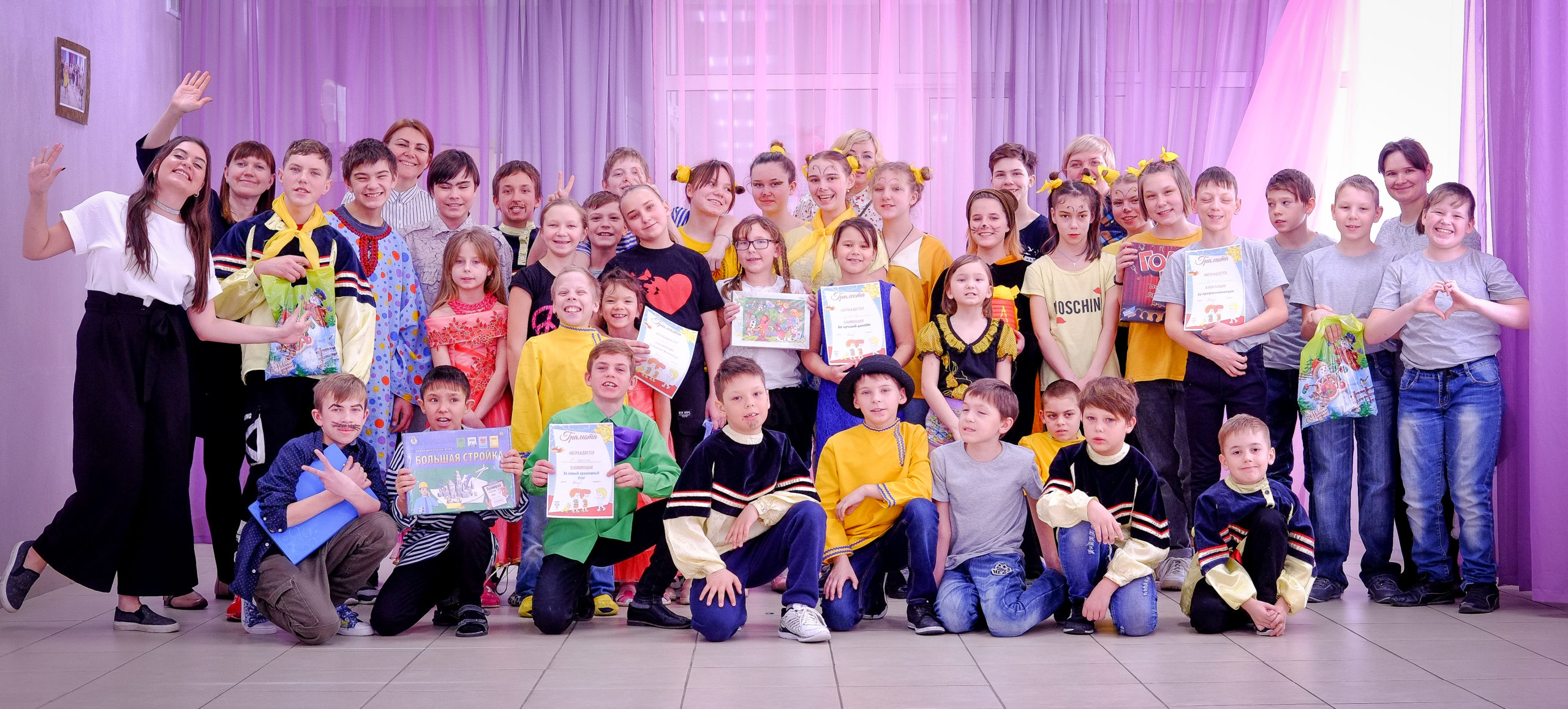 Read more about the article Юнкоры центра «Семья» попробовали себя в роли блогеров