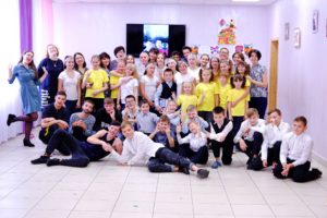 Read more about the article В центре «Семья» прошел концерт посвященный закрытию заезда «Осенний вернисаж»