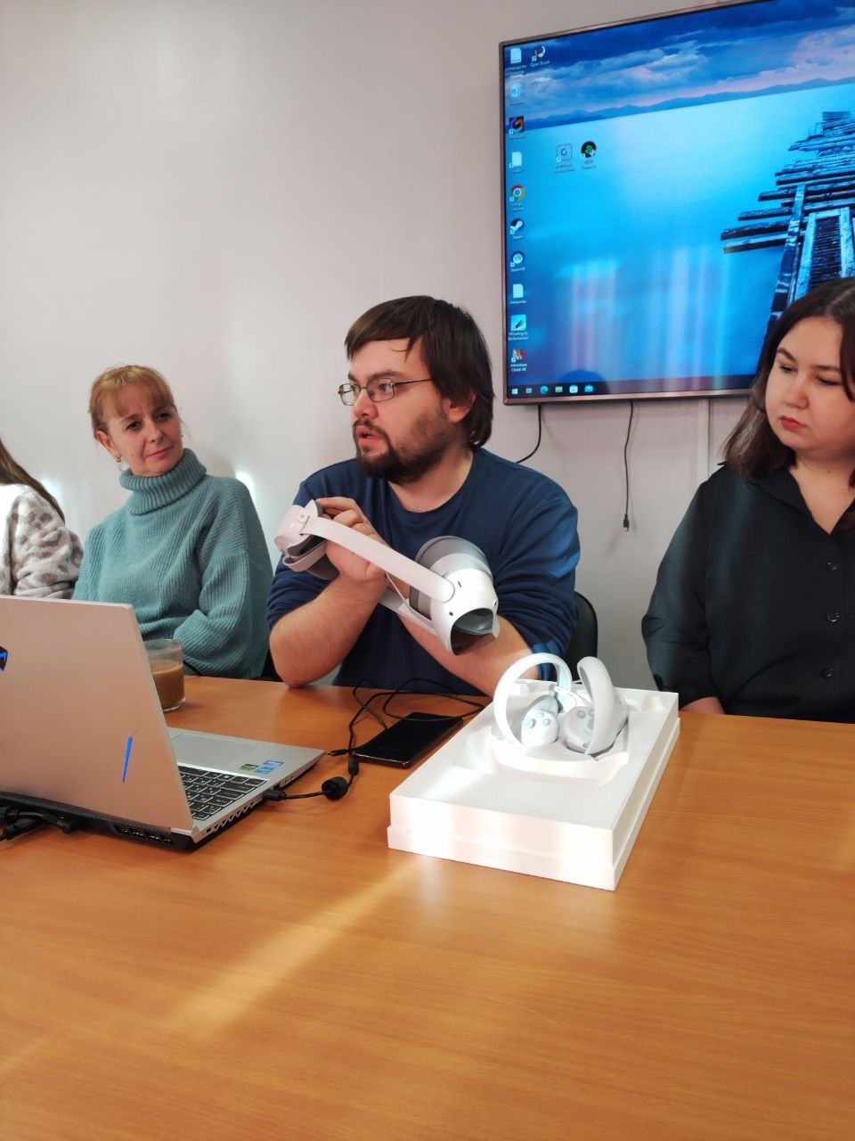 Read more about the article Психологическая помощь нового века: виртуальная реальность в действии