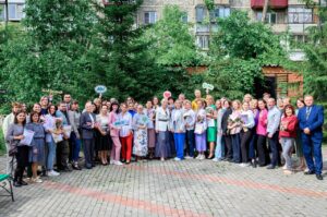 Read more about the article В Челябинском областном центре «Семья» отметили День социального работника!