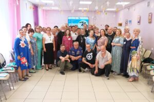 Read more about the article Диалог во имя семьи: уникальное взаимодействие центра «Семья» и Церкви в помощь военнослужащим.