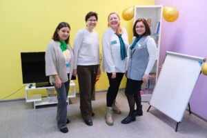 Read more about the article В преддверии Дня матери: Семейный МФЦ поддержал будущих мам в женской консультации ГКБ №6