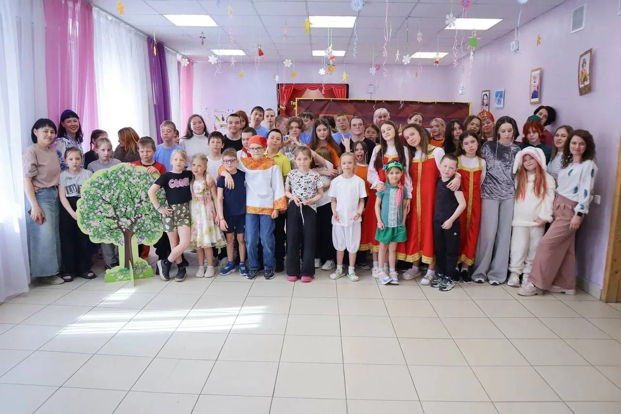 Read more about the article Театральная гостиная «В гостях у сказки»