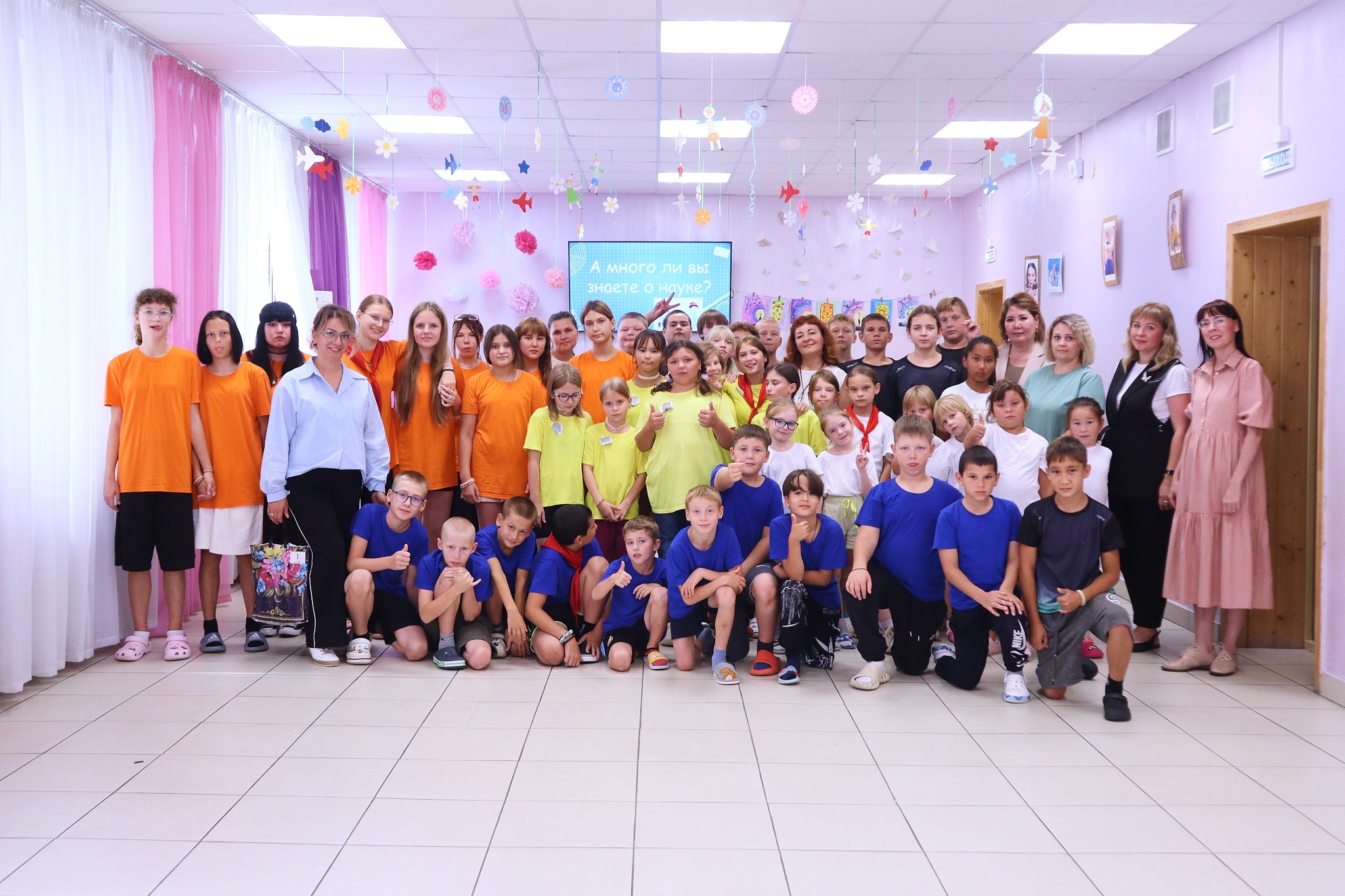 Read more about the article В Челябинском областном центре «Семья» прошло мероприятие, посвященное десятилетию науки и технологий.
